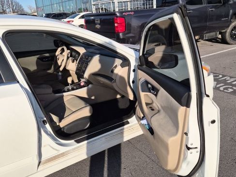 Used 2015 Nissan Altima 2.5 S w/ Power Driver Seat Package image 15