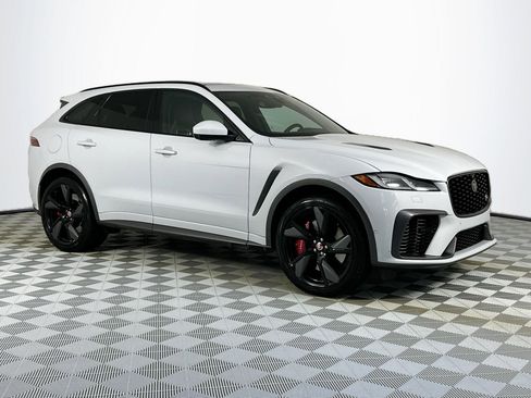 Used 2021 Jaguar F-PACE SVR AWD/4WD image 3