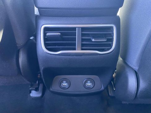 Used 2023 Hyundai Santa Fe SE image 12