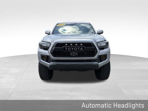 Used 2021 Toyota Tacoma TRD Off-Road AWD/4WD image 5