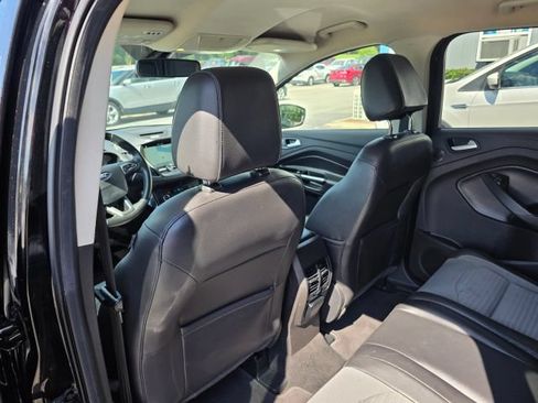 Used 2017 Ford Escape Titanium FWD image 19