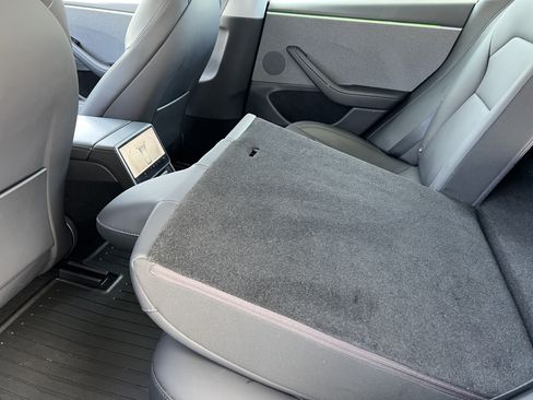 Used 2025 Tesla Model 3 Long Range RWD image 17