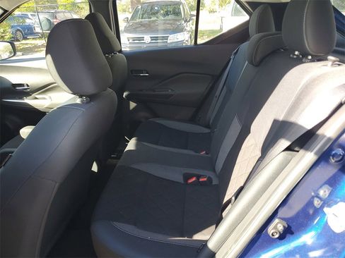 Used 2020 Nissan Kicks SV image 12