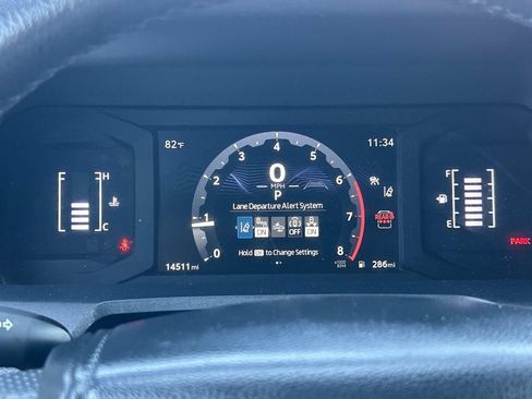 Used 2026 Toyota 4Runner SR5 AWD/4WD image 28