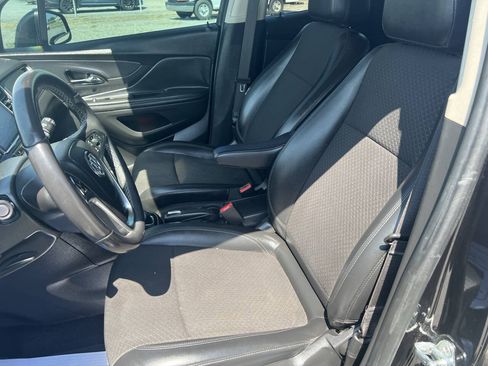 Used 2019 Buick Encore Preferred FWD image 6