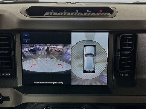 Used 2024 Ford Bronco Wildtrak image 15