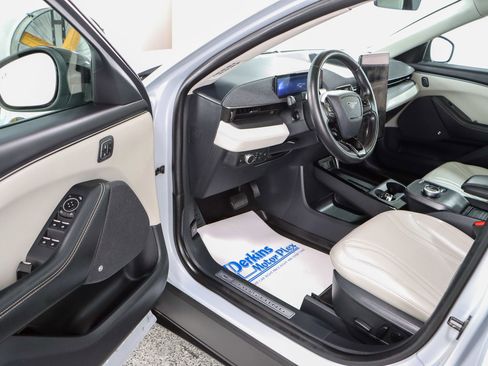 Used 2022 Ford Mustang Mach-E Premium image 3