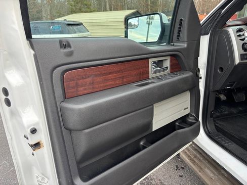 Used 2013 Ford F150 King Ranch w/ King Ranch Luxury Pkg image 13