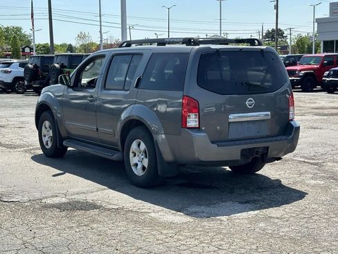 Used 2006 Nissan Pathfinder SE w/ (S01) Side Air Bags Pkg AWD/4WD image 6