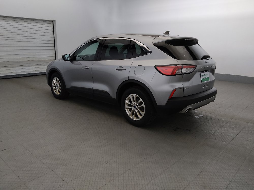 Used 2022 Ford Escape SE FWD image 3