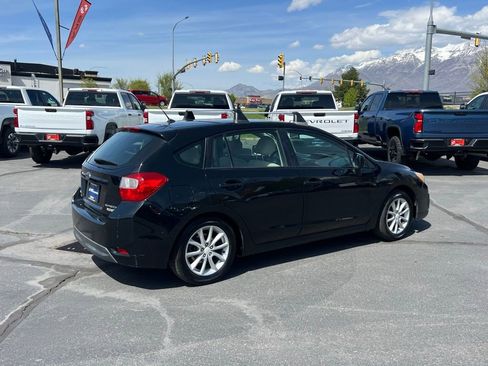 Used 2012 Subaru Impreza 2.0i Premium w/ All-Weather Pkg image 10