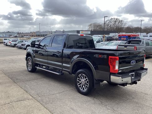 Used 2018 Ford F250 Lariat w/ Lariat Ultimate Package image 4