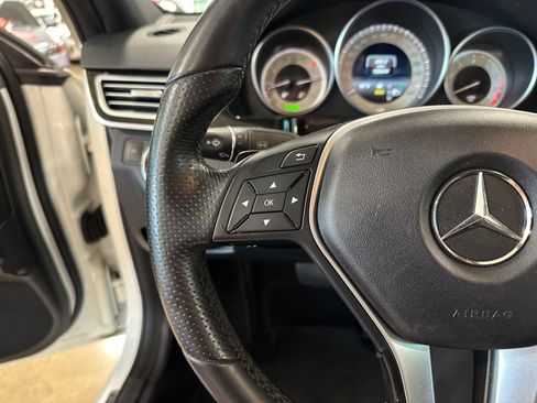 Used 2014 Mercedes-Benz E 350 Sedan image 16