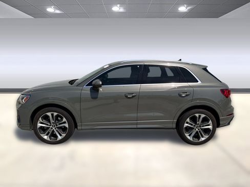 Used 2020 Audi Q3 2.0T Premium Plus AWD/4WD image 2