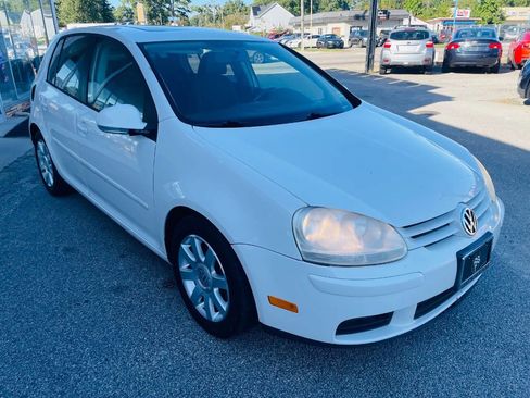 Used 2009 Volkswagen Rabbit S image 12