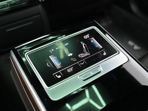Used 2021 Audi A8 L 3.0T AWD/4WD image 46