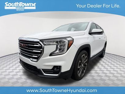 Used 2022 GMC Terrain SLT w/ Infotainment Package II