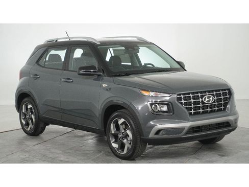 New 2026 Hyundai Venue SEL image 1