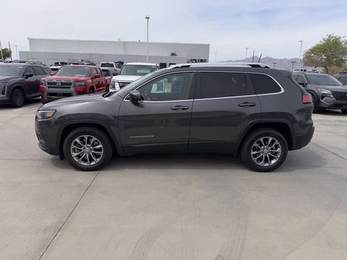 Used 2020 Jeep Cherokee Latitude Plus image 2