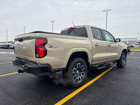 Used 2024 Chevrolet Colorado Z71 w/ Z71 Convenience Package 2 AWD/4WD image 7