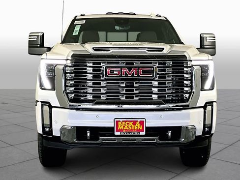 Used 2025 GMC Sierra 2500 Denali w/ Denali Reserve Package image 3