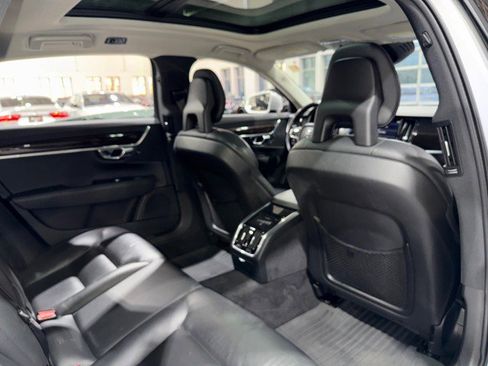 Used 2018 Volvo S90 T5 Momentum w/ Convenience Package image 61