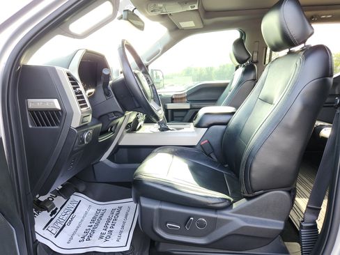 Used 2015 Ford F150 Lariat AWD/4WD image 13