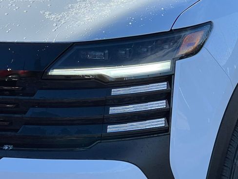 New 2026 Nissan Kicks S image 32