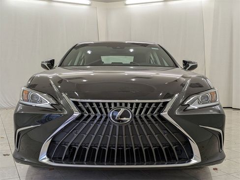 New 2025 Lexus ES 350 w/ Premium Package image 4