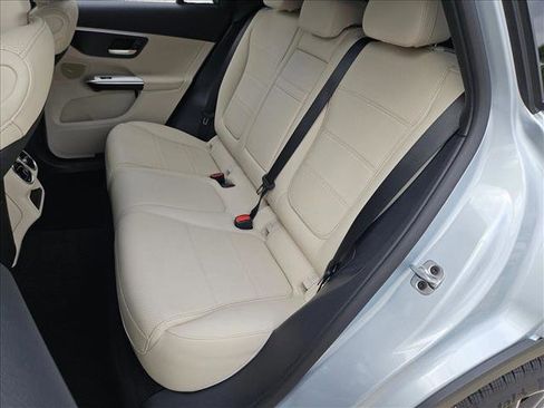 Used 2026 Mercedes-Benz GLC 300 image 18
