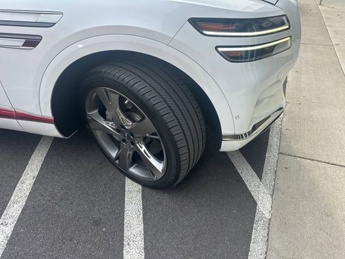 Used 2023 Genesis GV80 3.5T w/ Prestige Package image 8