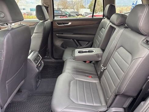 Certified 2025 Volkswagen Atlas SEL AWD/4WD image 15