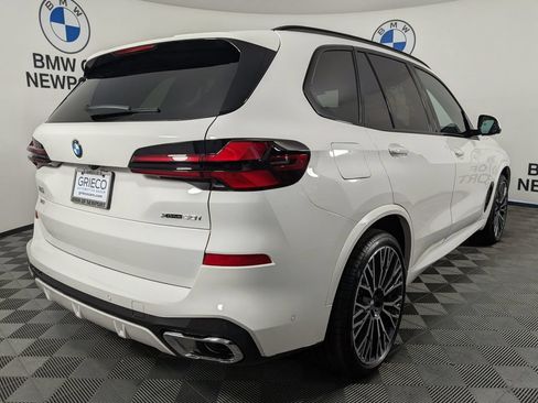 New 2026 BMW X5 xDrive40i w/ M Sport Package AWD/4WD image 6