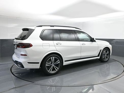 New 2026 BMW X7 xDrive40i w/ M Sport Package image 15