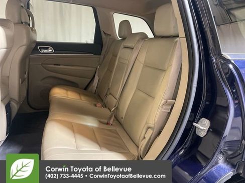 Used 2018 Jeep Grand Cherokee Limited image 23