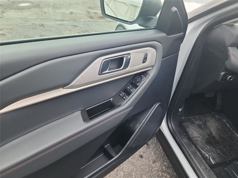 New 2026 Ford Explorer Active image 11