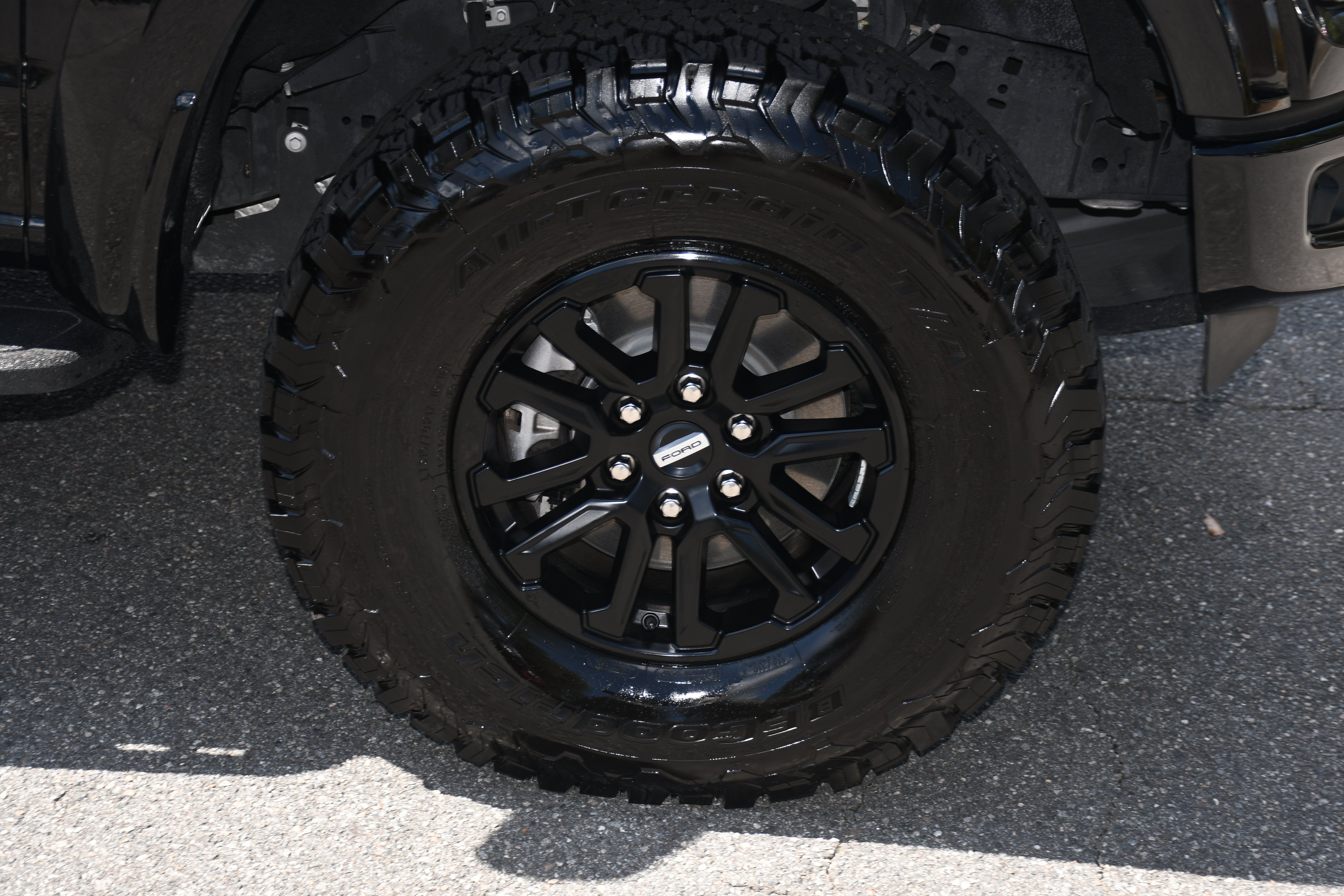 Used 2022 Ford F150 Raptor w/ Equipment Group 801A High AWD/4WD image 25