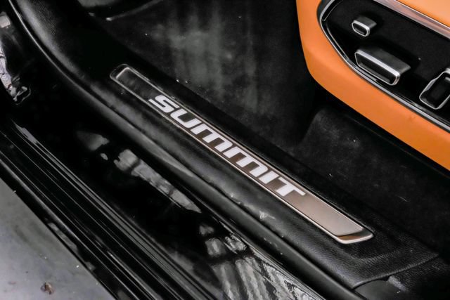 Used 2022 Jeep Grand Cherokee Summit AWD/4WD image 49