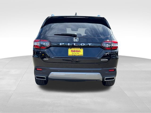 New 2026 Honda Pilot Touring image 6