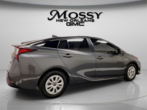 Used 2022 Toyota Prius LE image 5