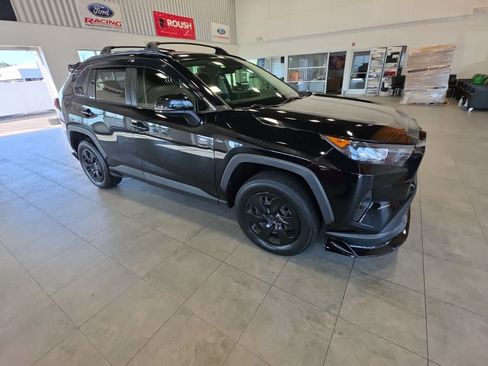 Used 2020 Toyota RAV4 LE w/ All Weather Liner Package AWD/4WD image 7