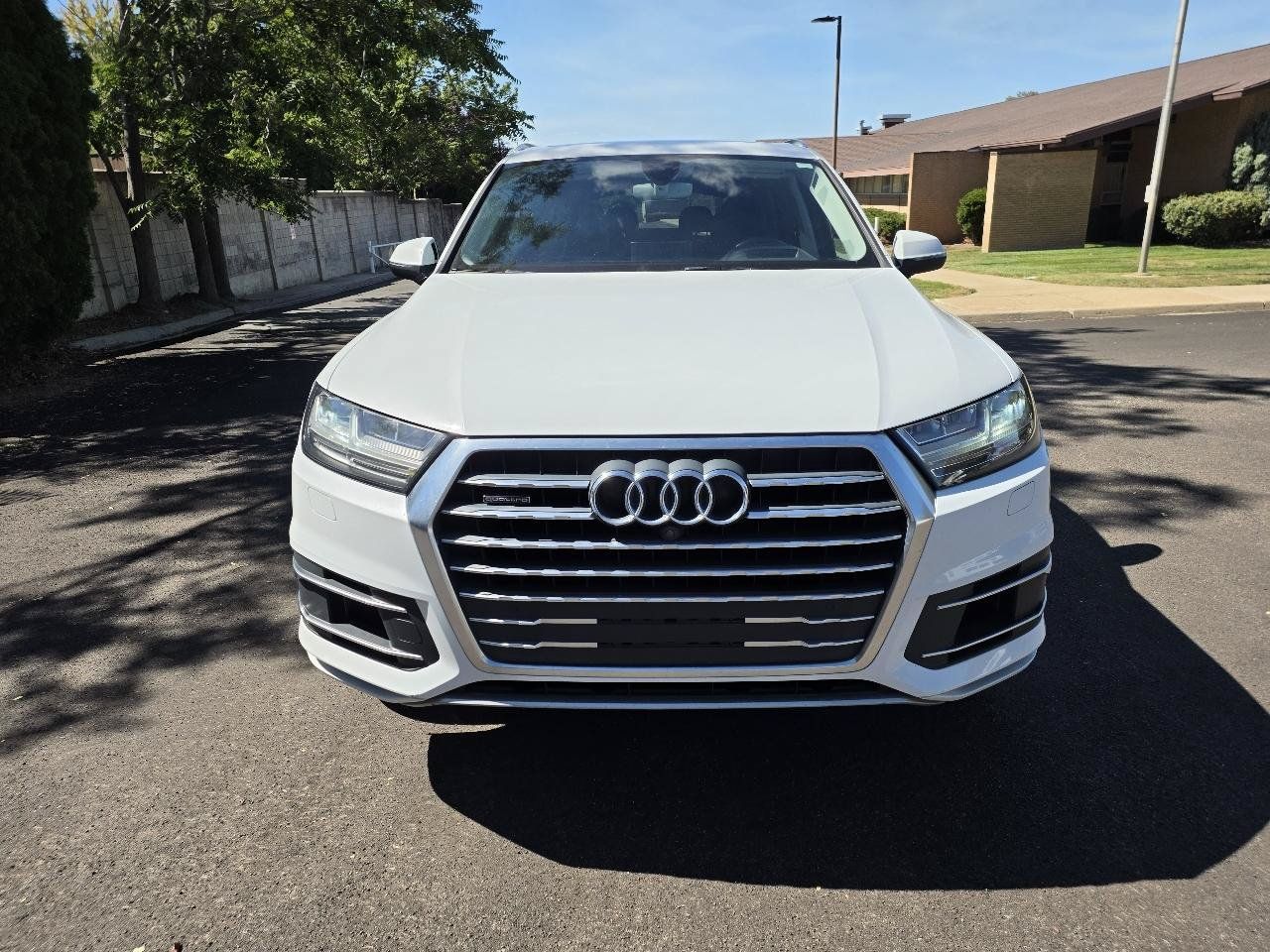 Used 2017 Audi Q7 3.0T Prestige AWD/4WD image 10