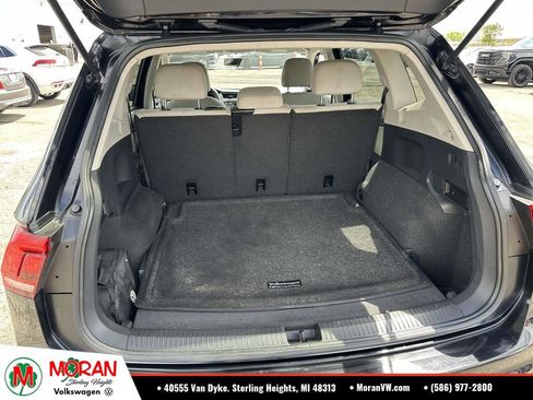 Used 2018 Volkswagen Tiguan S AWD/4WD image 11