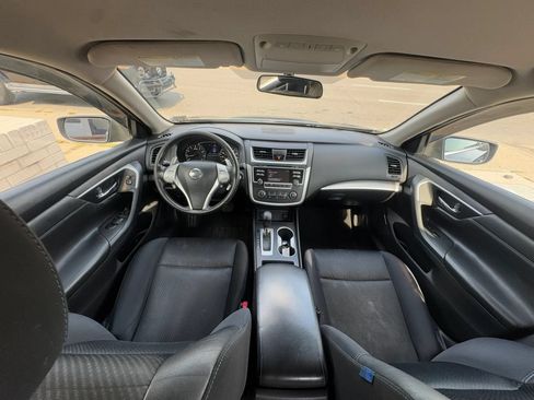 Used 2016 Nissan Altima 2.5 SR FWD image 24