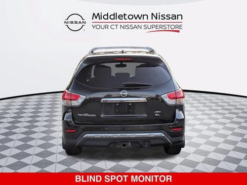 Used 2015 Nissan Pathfinder SL w/ SL Tech Package FWD image 4