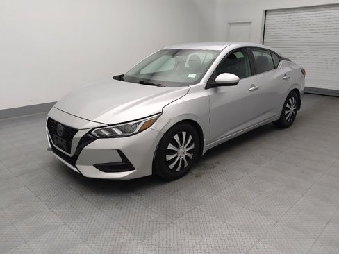 Used 2020 Nissan Sentra S FWD image 2