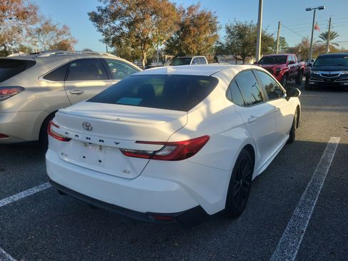 Certified 2025 Toyota Camry SE image 29