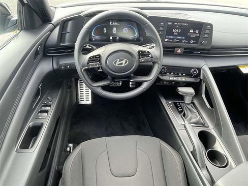 New 2026 Hyundai Elantra Sport image 11