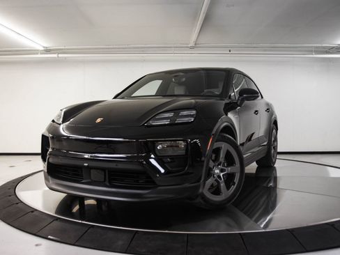 Certified 2025 Porsche Macan Electric image 1