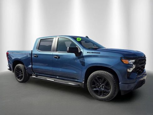 Used 2024 Chevrolet Silverado 1500 Custom w/ Turbomax Blackout Package RWD image 2